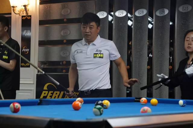 马丁内斯深 马丁内斯深