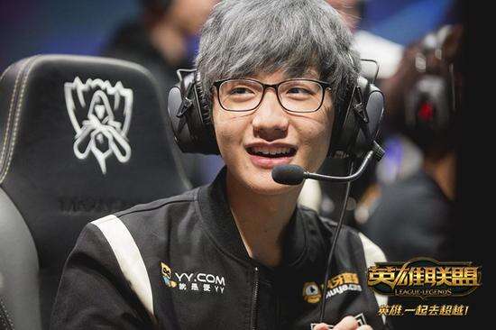 恩茅斯更多 恩茅斯更多